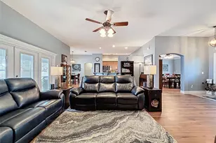 204 Bentley Oaks Blvd, Auburndale, FL 33823 - Photo 9