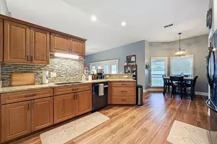 204 Bentley Oaks Blvd, Auburndale, FL 33823 - Photo 11