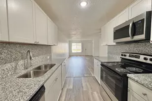 383 Winter Ridge Blvd, Winter Haven, FL 33881 - Photo 11