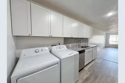 383 Winter Ridge Boulevard #383, Winter Haven, FL 33881 - Photo 9