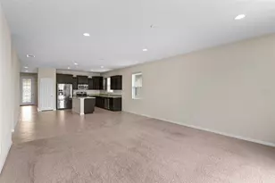 8933 Hinsdale Heights Dr, Polk City, FL 33868 - Photo 9