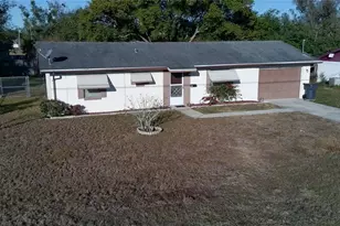 147 Evergreen Dr, Lake Wales, FL 33898 - Photo 3