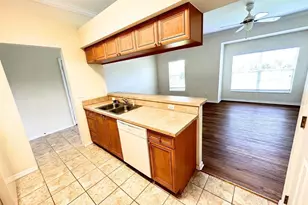 407 Eagle Pond Dr, Winter Haven, FL 33884 - Photo 5