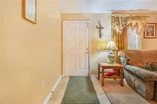 5820 Royal Hills Cir, Winter Haven, FL 33881 - Photo 7