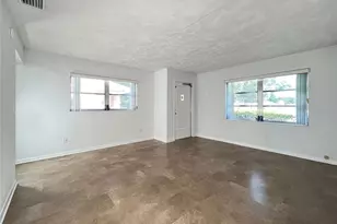 696 Avenue C SE, Winter Haven, FL 33880 - Photo 3