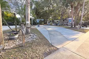 190 Longhorn Dr, Lake Wales, FL 33898 - Photo 1