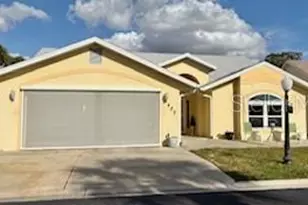 422 Harbourview Dr, Haines City, FL 33844 - Photo 1