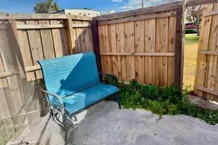 1901 Edgewood Dr E, Lakeland, FL 33803 - Photo 21