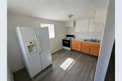 219 W Northside Drive, Lake Wales, FL 33853 - Photo 3