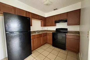 503 N Lanier Ave, Fort Meade, FL 33841 - Photo 3
