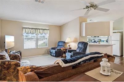 5226 Island View Circle N, Polk City, FL 33868 - Photo 9