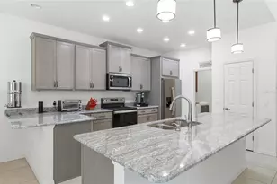 1033 Sawgrass Dr, Winter Haven, FL 33884 - Photo 5