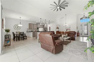 1033 Sawgrass Dr, Winter Haven, FL 33884 - Photo 7