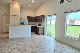 326 Dinner Lake Ct, Lake Wales, FL 33859 - Photo 7