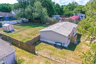 5676 Cherry Tree Dr, Lakeland, FL 33811 - Photo 23