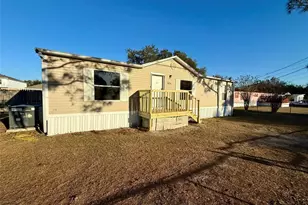 5676 Cherry Tree Dr, Lakeland, FL 33811 - Photo 3