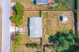 5676 Cherry Tree Dr, Lakeland, FL 33811 - Photo 11