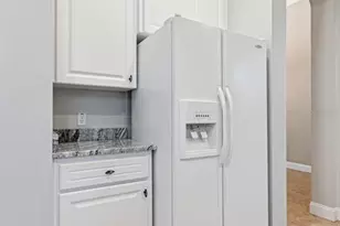 8107 Lake James Blvd, Lakeland, FL 33810 - Photo 9