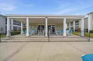 689 Lake Howard Dr NW, Winter Haven, FL 33880 - Photo 45