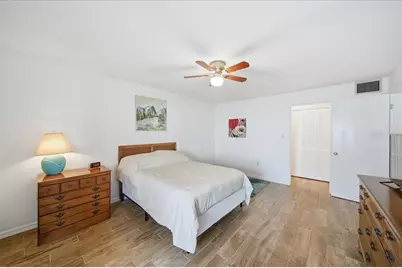 689 Lake Howard Drive NW #1D, Winter Haven, FL 33880 - Photo 11