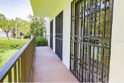 208 Lake Howard Drive NW #104, Winter Haven, FL 33880 - Photo 5