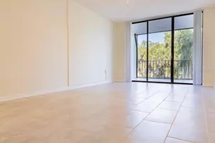 208 Lake Howard Dr NW, Winter Haven, FL 33880 - Photo 9