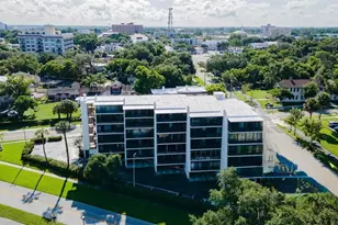 208 Lake Howard Dr NW, Winter Haven, FL 33880 - Photo 3