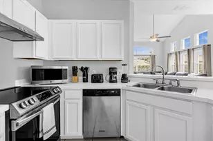 938 Park Terrace Cir, Kissimmee, FL 34746 - Photo 5