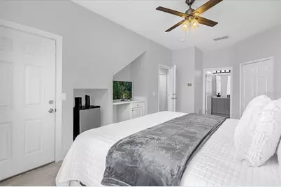 938 Park Terrace Circle, Kissimmee, FL 34746 - Photo 9