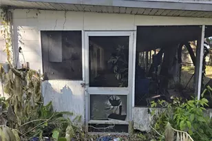 1124 S Wiggins Rd, Plant City, FL 33566 - Photo 5