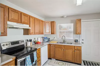 303 Azincourt Lane #A & B, Kissimmee, FL 34759 - Photo 9