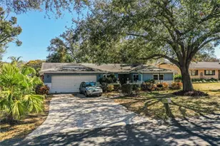 4820 Kimball Ct E, Lakeland, FL 33813 - Photo 3