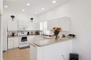 1058 Tuscan Hills Blvd, Davenport, FL 33897 - Photo 7