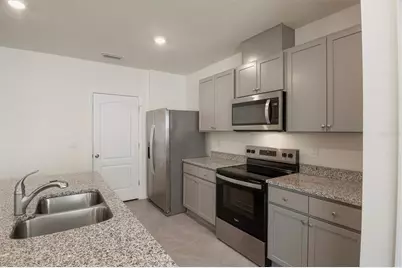 2006 Doe Run Drive, Davenport, FL 33837 - Photo 13