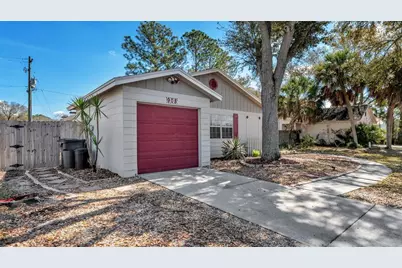 908 Whisper Lake Drive, Winter Haven, FL 33880 - Photo 3