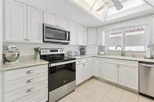 688 Augusta Rd, Winter Haven, FL 33884 - Photo 9