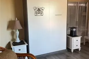 1217 Club Cir, Lakeshore, FL 33854 - Photo 11