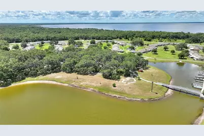 1217 Club Circle, Lakeshore, FL 33854 - Photo 13