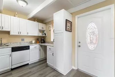 1217 Club Circle, Lakeshore, FL 33854 - Photo 35