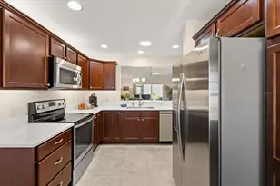 2004 Flowersville Pl, The Villages, FL 32163 - Photo 9