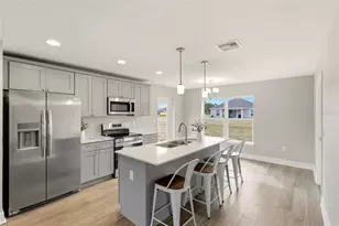 6823 Dickinson Dr, Sebring, FL 33872 - Photo 7