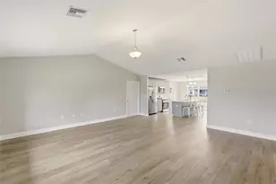 6823 Dickinson Dr, Sebring, FL 33872 - Photo 5