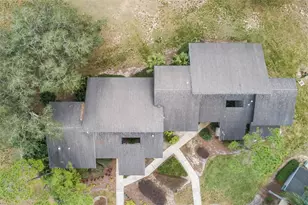 2070/2071 Corner Lake Dr, Haines City, FL 33844 - Photo 5