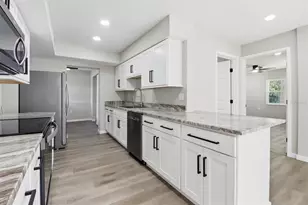 1304 NE 5th Ave, Crystal River, FL 34428 - Photo 23