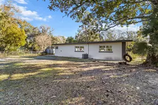 1304 NE 5th Ave, Crystal River, FL 34428 - Photo 15