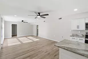 1304 NE 5th Ave, Crystal River, FL 34428 - Photo 19