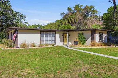 1304 NE 5th Avenue, Crystal River, FL 34428 - Photo 5