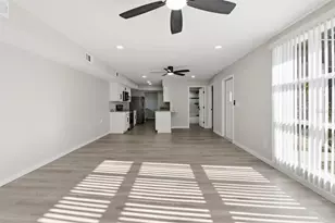 1304 NE 5th Ave, Crystal River, FL 34428 - Photo 21