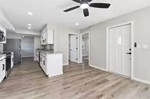 1304 NE 5th Ave, Crystal River, FL 34428 - Photo 17