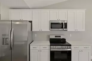 6809 Dickinson Dr, Sebring, FL 33872 - Photo 9